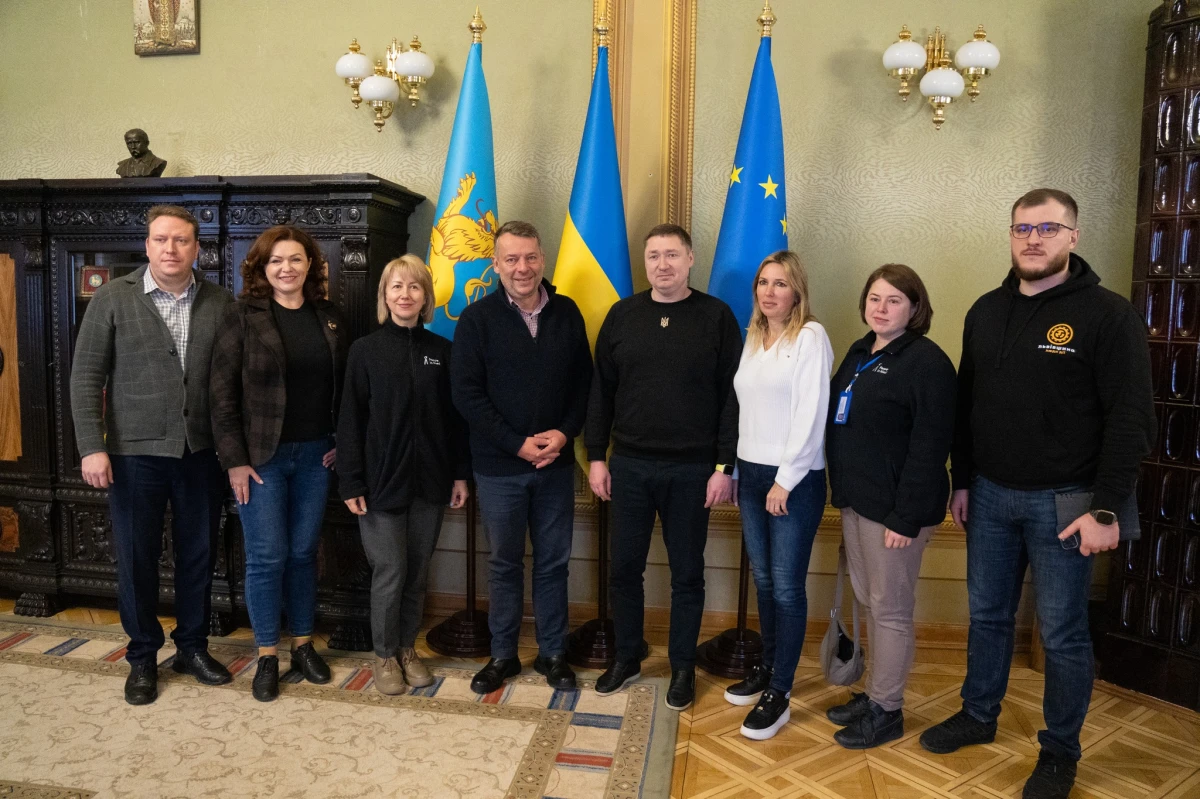 Секрети стійкості жінок, чия робота – надавати допомогу іншим