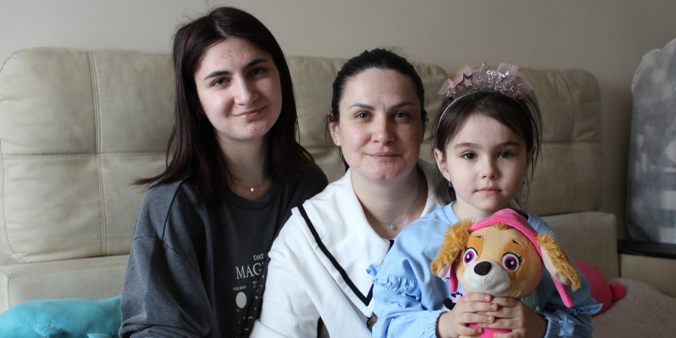 Вирвані з коренем. Історії українців, позбавлених дому