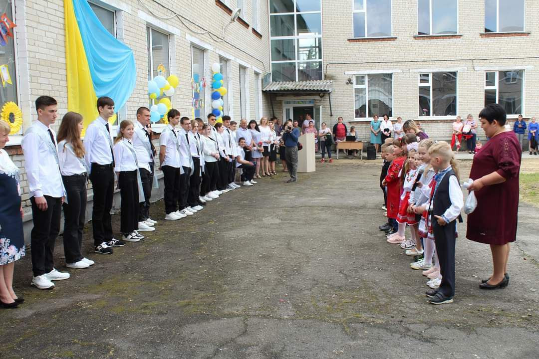 Допомагаємо дітям повернутися до навчання