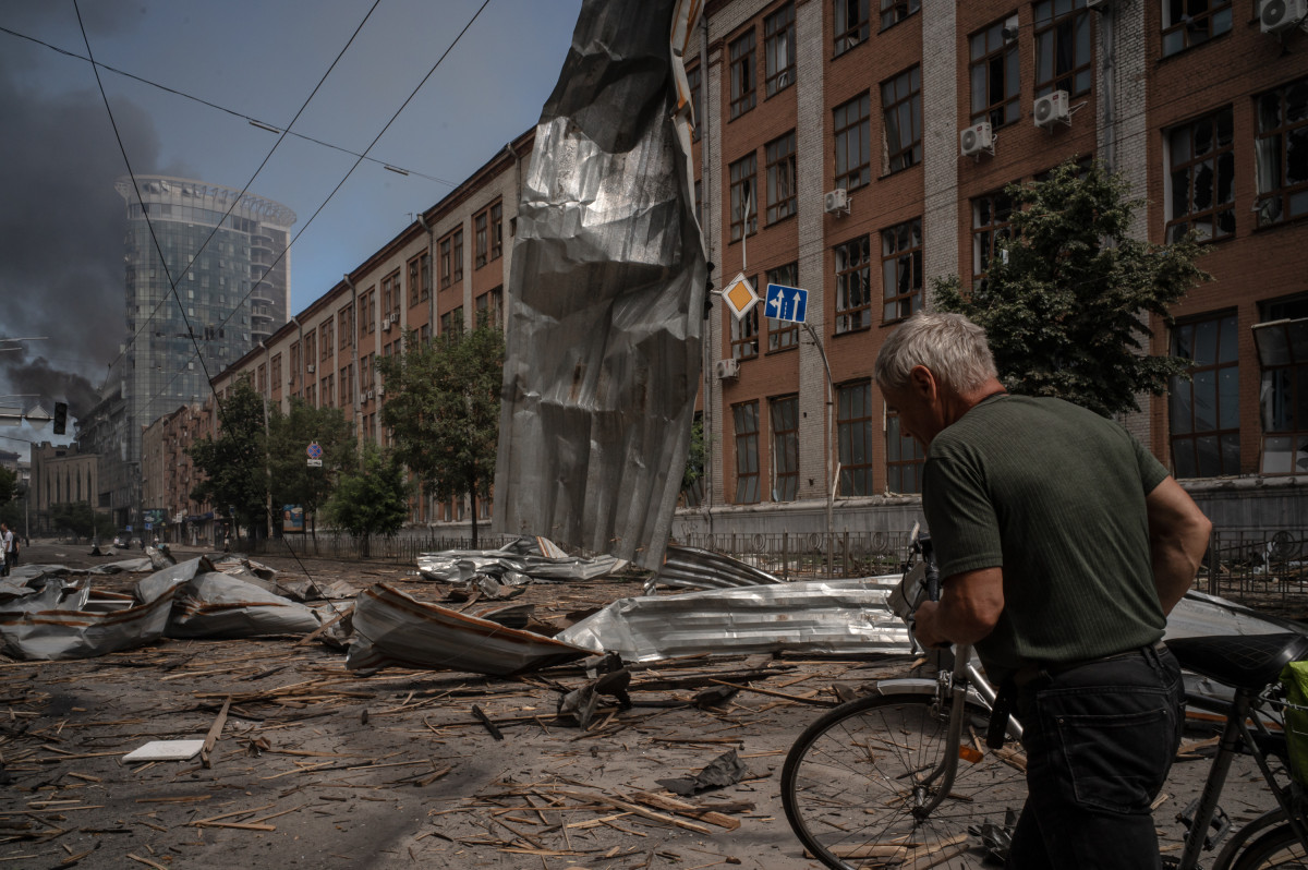 Shuttered Lives: The Aftermath of Russia's Heartless Assault on Ukrainian Hospitals and Homes