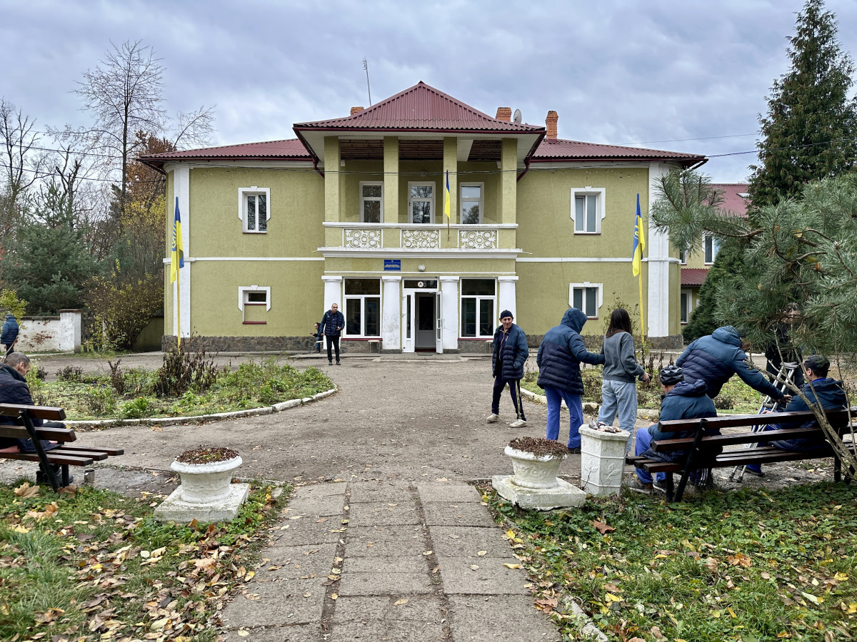 Гідність та турбота для найуразливіших людей