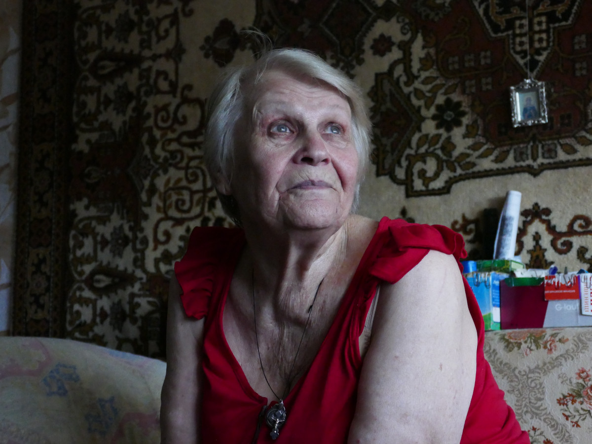 Older people isolated by conflict in Donbas